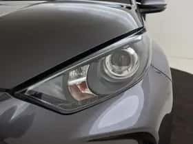 Toyota Yaris (2021) thumbnail 9
