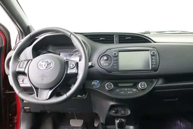 Toyota Yaris (2018) thumbnail 4