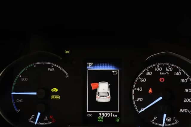 Toyota Yaris (2018) thumbnail 5
