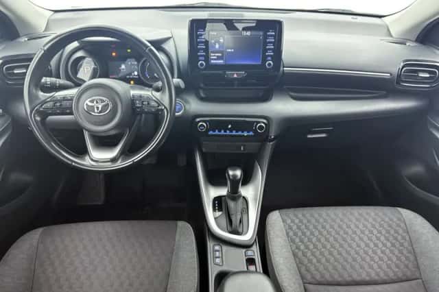 Toyota Yaris (2022) thumbnail 4