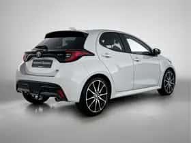 Toyota Yaris (2024) thumbnail 2