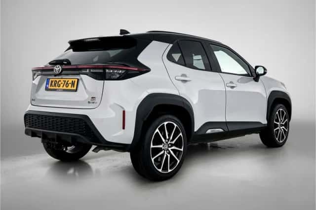 Toyota Yaris_Cross (2024) thumbnail 2