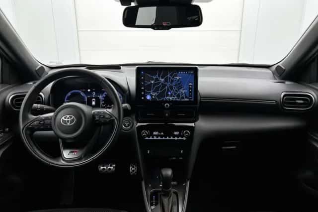 Toyota Yaris_Cross (2024) thumbnail 4