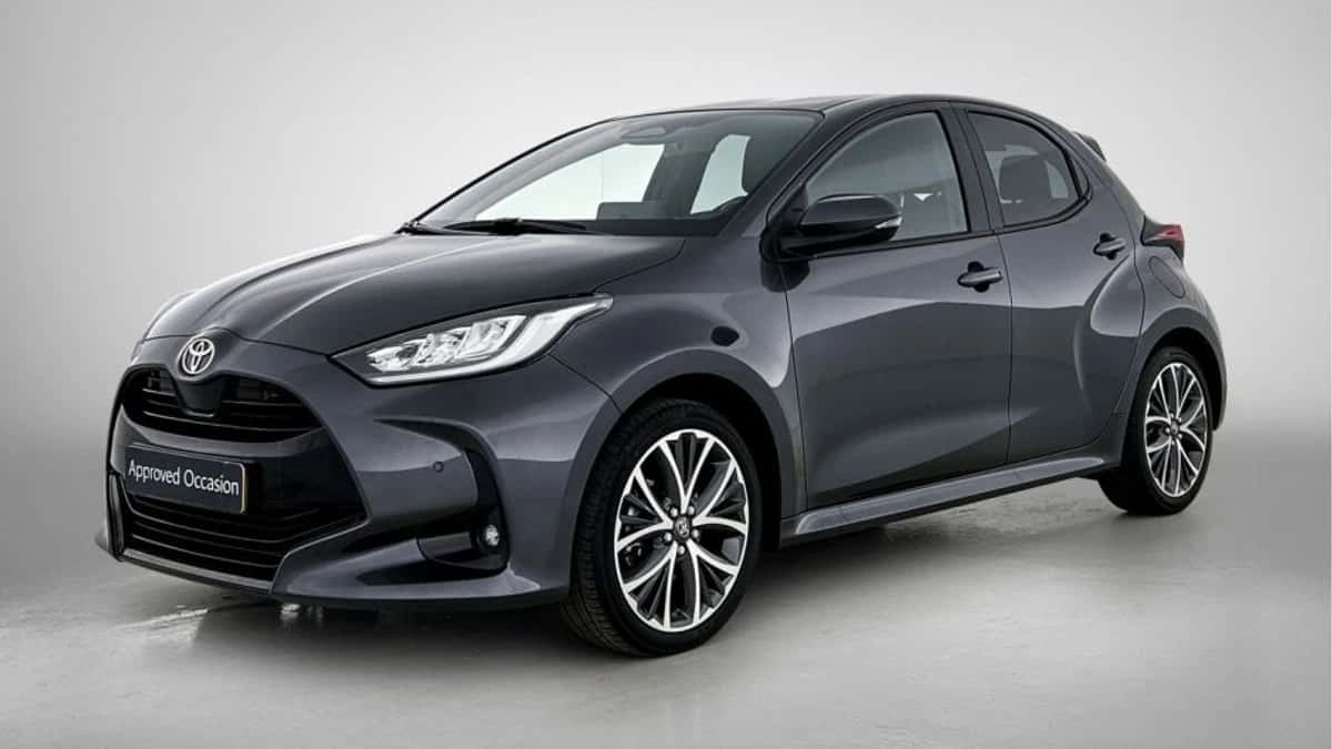 Toyota Yaris (2024) — foto 1