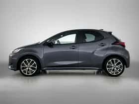 Toyota Yaris (2024) thumbnail 3
