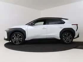 Toyota bZ4X (2025) thumbnail 5