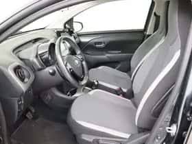 Toyota Aygo (2021) thumbnail 28