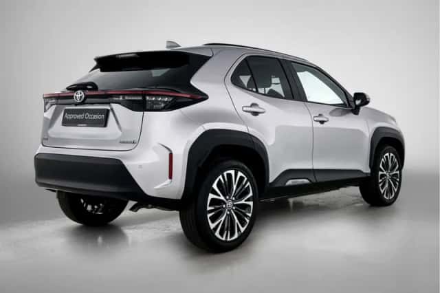 Toyota Yaris_Cross (2023) thumbnail 2
