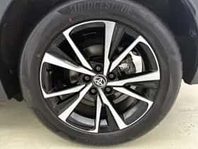 Toyota C-HR (2024) thumbnail 23