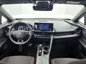Toyota C-HR (2024) thumbnail 4