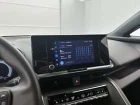 Toyota C-HR (2024) thumbnail 7