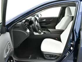 Toyota Mirai (2023) thumbnail 13