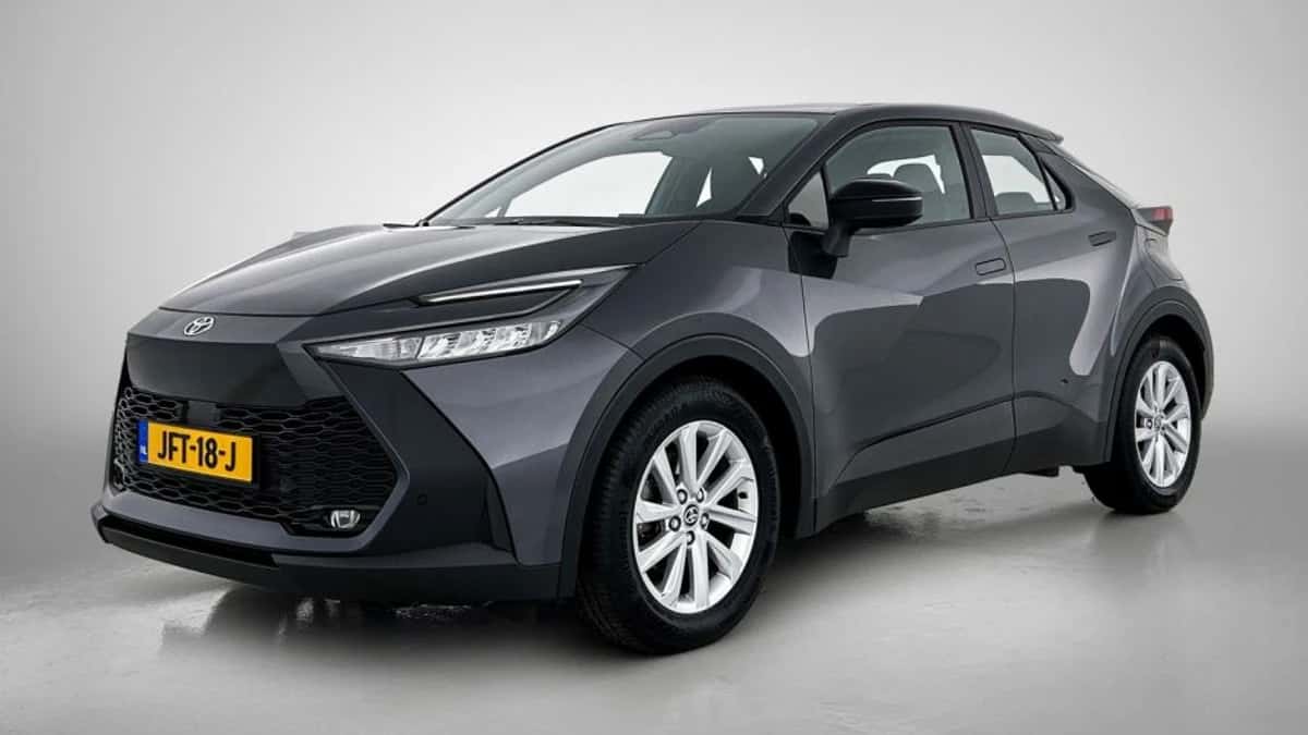 Toyota C-HR (2024) — foto 1