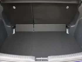 Toyota Yaris (2025) thumbnail 32
