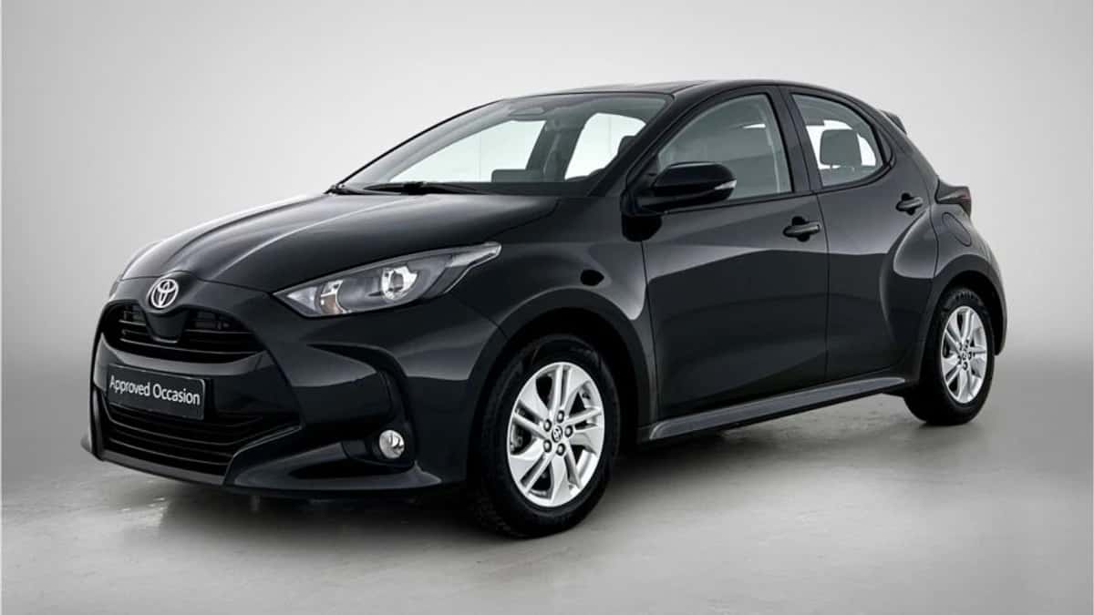 Toyota Yaris (2025) — foto 1