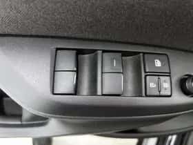 Toyota Yaris (2025) thumbnail 18