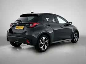 Toyota Yaris (2025) thumbnail 2