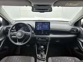 Toyota Yaris (2025) thumbnail 4