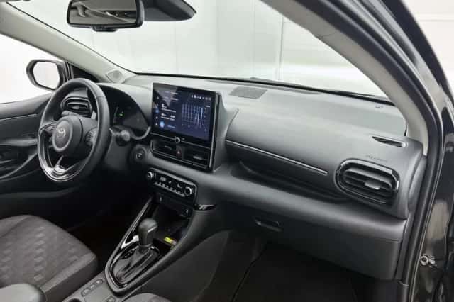 Toyota Yaris (2025) thumbnail 6