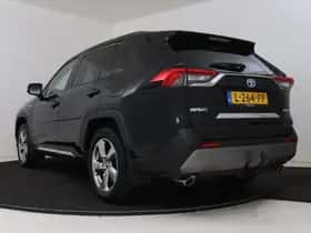 Toyota RAV4 (2021) thumbnail 15