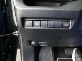 Toyota RAV4 (2021) thumbnail 17
