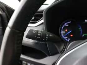 Toyota RAV4 (2021) thumbnail 18