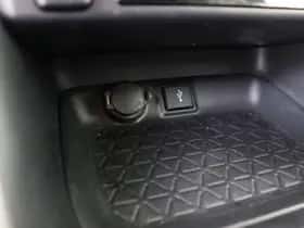 Toyota RAV4 (2021) thumbnail 24