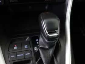 Toyota RAV4 (2021) thumbnail 25