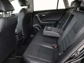 Toyota RAV4 (2021) thumbnail 30