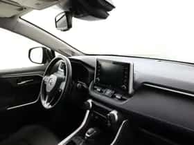 Toyota RAV4 (2021) thumbnail 34