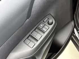 Toyota Yaris_Cross (2024) thumbnail 24