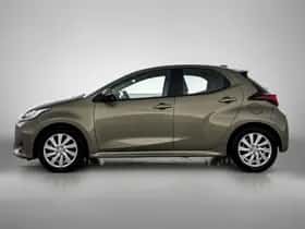 Toyota Yaris (2023) thumbnail 3