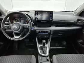 Toyota Yaris (2023) thumbnail 4