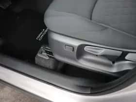 Toyota Corolla_Cross (2026) thumbnail 10
