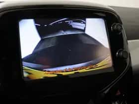 Toyota Aygo (2015) thumbnail 26