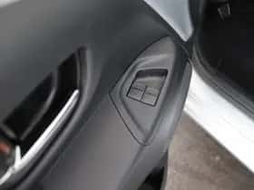 Toyota Aygo (2015) thumbnail 9