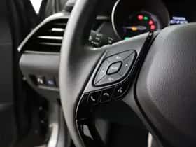 Toyota C-HR (2023) thumbnail 12