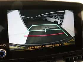 Toyota C-HR (2023) thumbnail 28