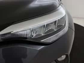Toyota C-HR (2023) thumbnail 8