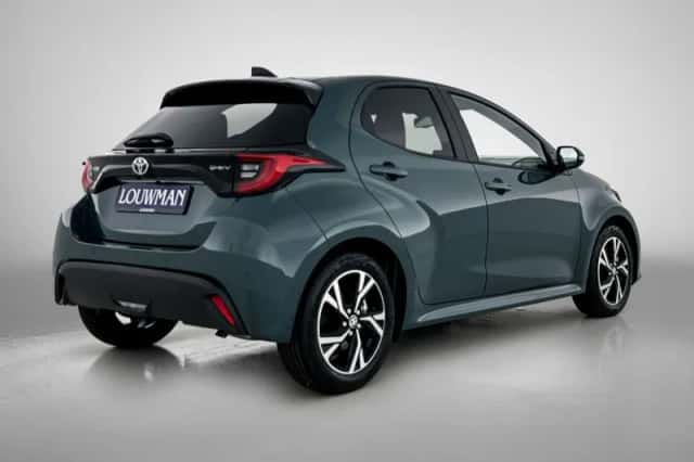 Toyota Yaris (2025) thumbnail 2