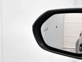 Toyota Yaris (2025) thumbnail 18