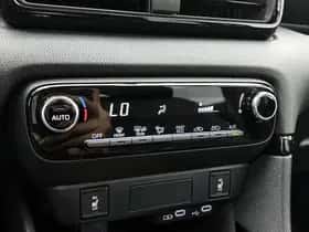 Toyota Yaris (2025) thumbnail 10