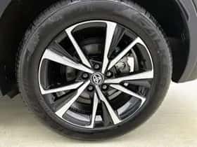 Toyota C-HR (2024) thumbnail 22