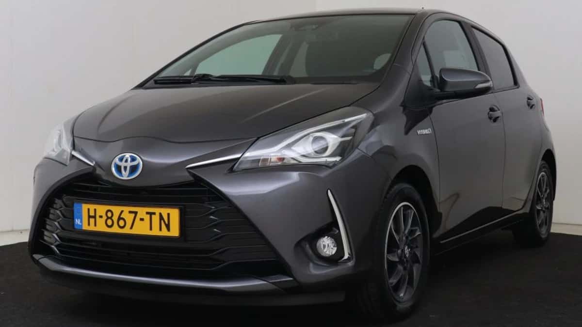 Toyota Yaris (2020) — foto 1