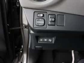 Toyota Yaris (2020) thumbnail 12