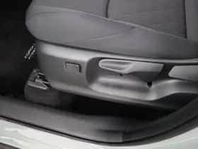 Toyota Corolla_Cross (2025) thumbnail 10