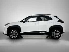 Toyota Yaris_Cross (2024) thumbnail 3