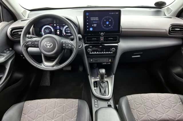 Toyota Yaris_Cross (2025) thumbnail 4