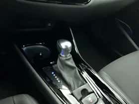 Toyota C-HR (2023) thumbnail 11