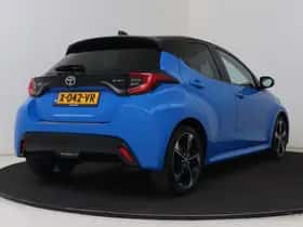 Toyota Yaris (2024) thumbnail 2